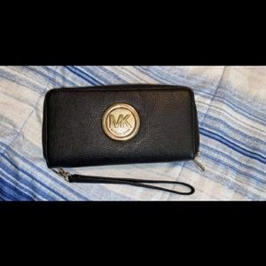 MK wristlet